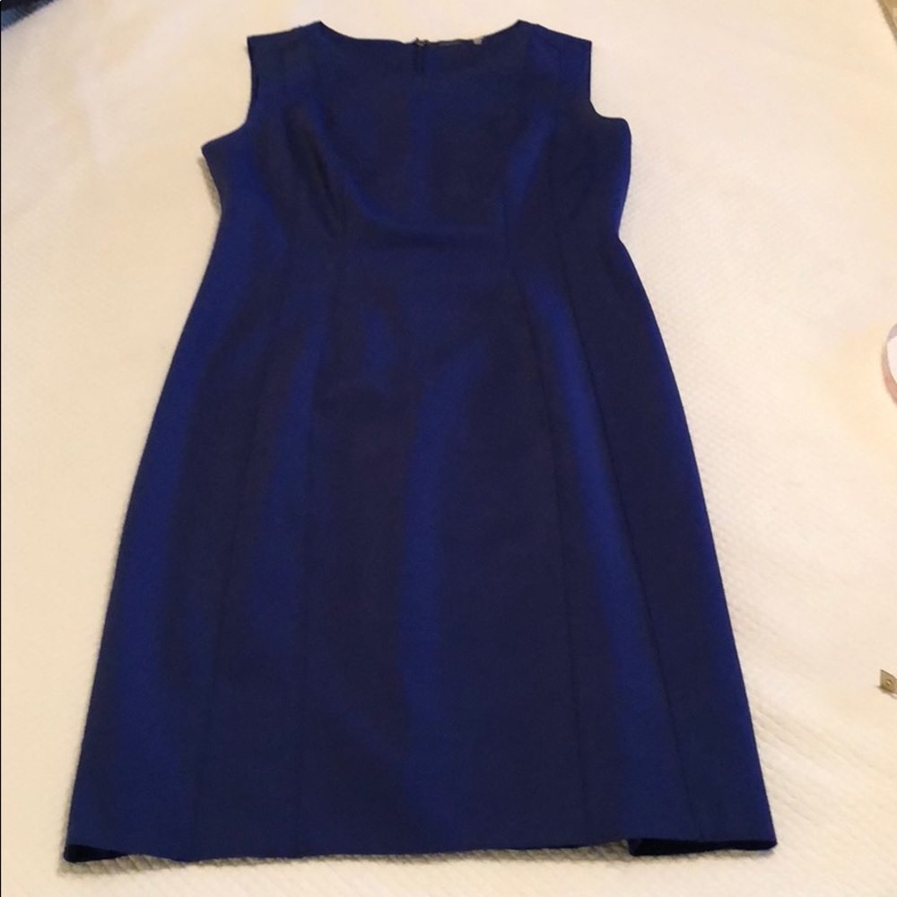 Elie Tahari Cerulean Blue Sheath 8